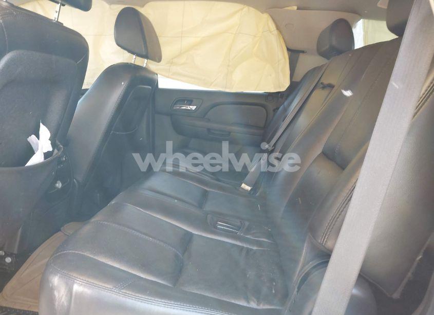 Photo 8 of 2008 Chevrolet Tahoe LT (VIN 1GNFK13018J101762)