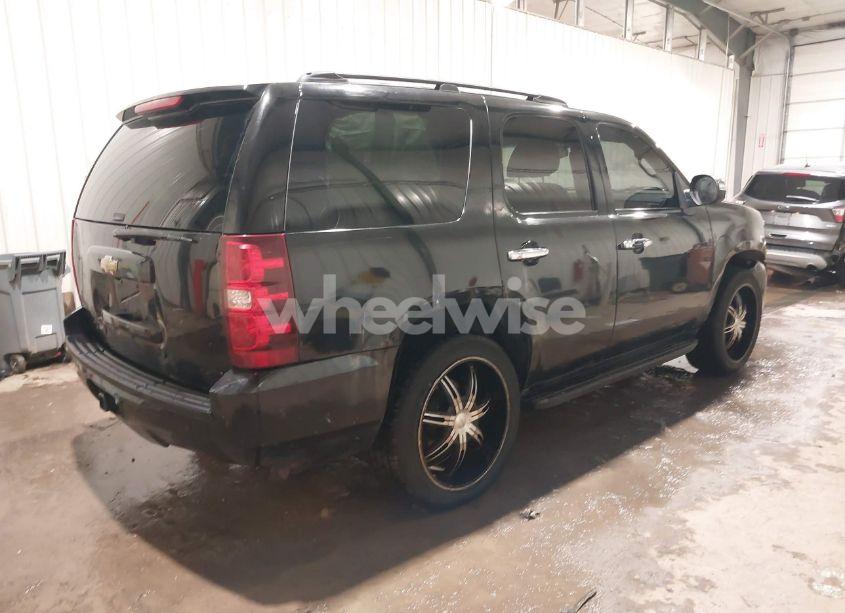 Photo 4 of 2008 Chevrolet Tahoe LTZ (VIN 1GNFK13018J107268)