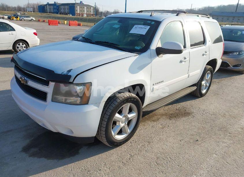 Photo 2 of 2008 Chevrolet Tahoe LT (VIN 1GNFK13018J183220)