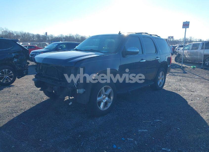 Photo 2 of 2008 Chevrolet Tahoe LTZ (VIN 1GNFK13018J237874)