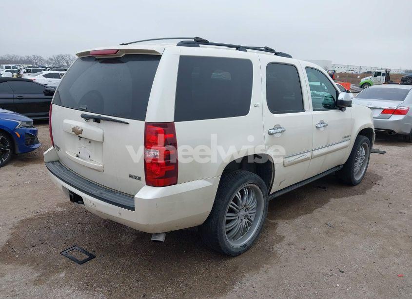 Photo 4 of 2008 Chevrolet Tahoe LTZ (VIN 1GNFK13018R177922)