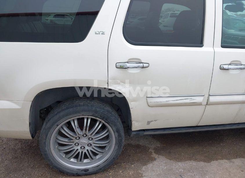 Photo 6 of 2008 Chevrolet Tahoe LTZ (VIN 1GNFK13018R177922)