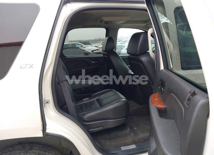 Photo 8 of 2008 Chevrolet Tahoe LTZ (VIN 1GNFK13018R177922)