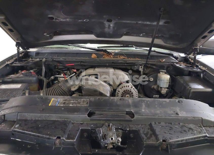 Photo 10 of 2008 Chevrolet Tahoe LT (VIN 1GNFK13018R248892)