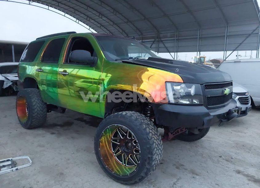 2008 Chevrolet Tahoe LT (VIN 1GNFK13018R267880) main photo