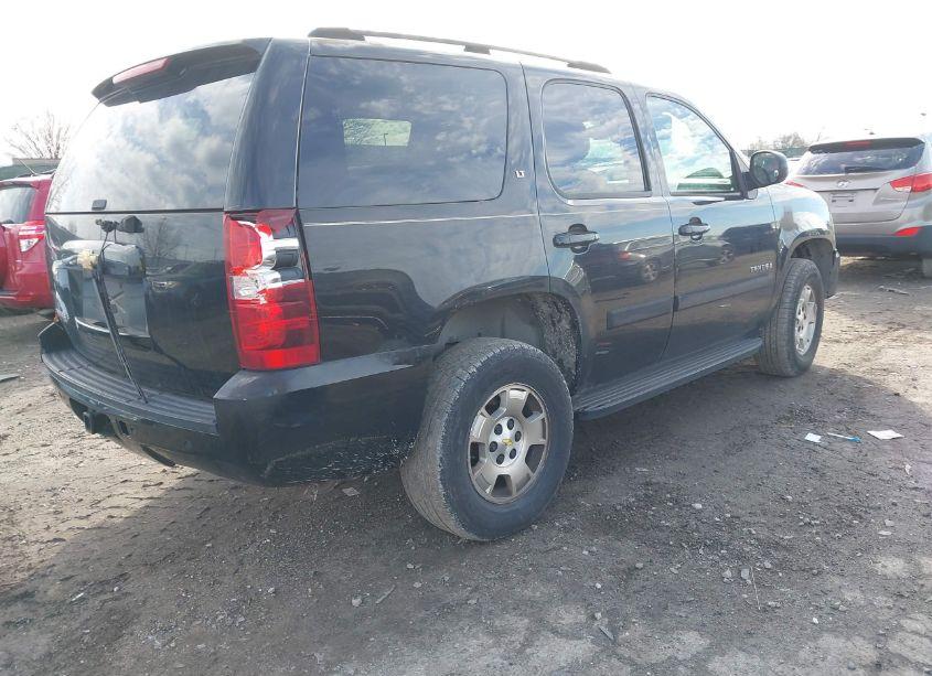 Photo 4 of 2007 Chevrolet Tahoe LT (VIN 1GNFK13027J121047)