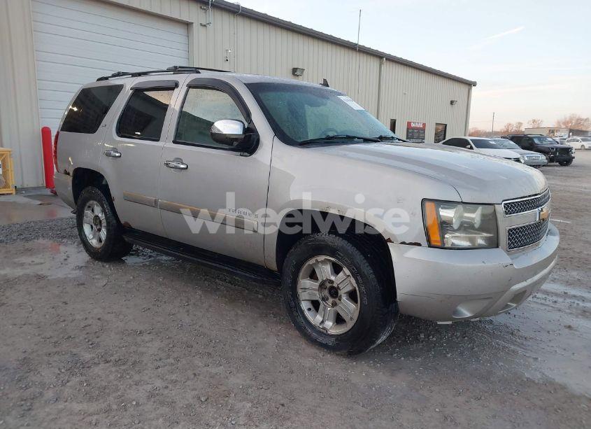 2007 Chevrolet Tahoe LTZ (VIN 1GNFK13027J257971) main photo