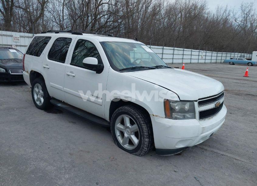 2007 Chevrolet Tahoe LT (VIN 1GNFK13027J272356) main photo