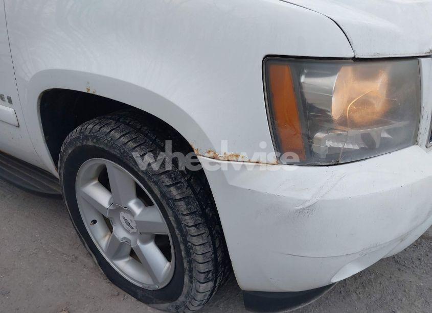 Photo 12 of 2007 Chevrolet Tahoe LT (VIN 1GNFK13027J272356)