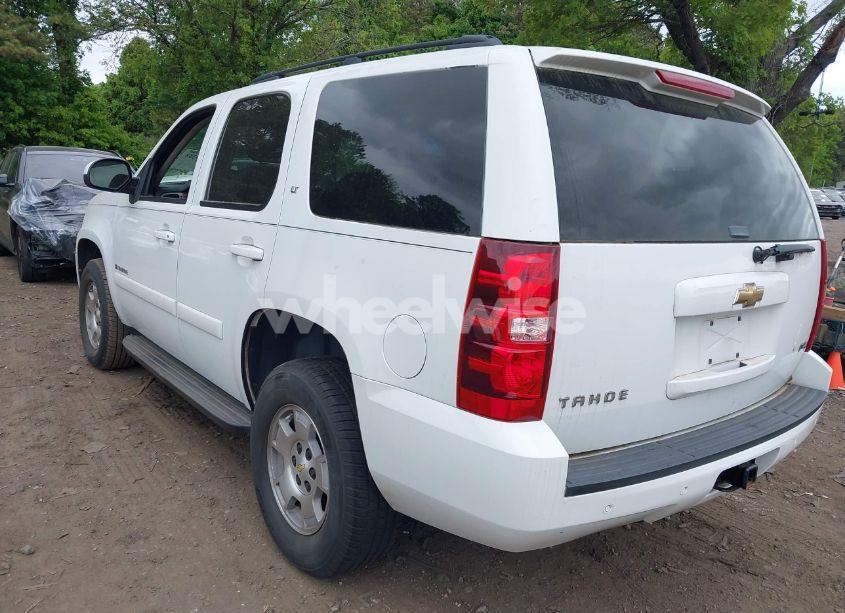 Photo 3 of 2007 Chevrolet Tahoe LT (VIN 1GNFK13027J364583)