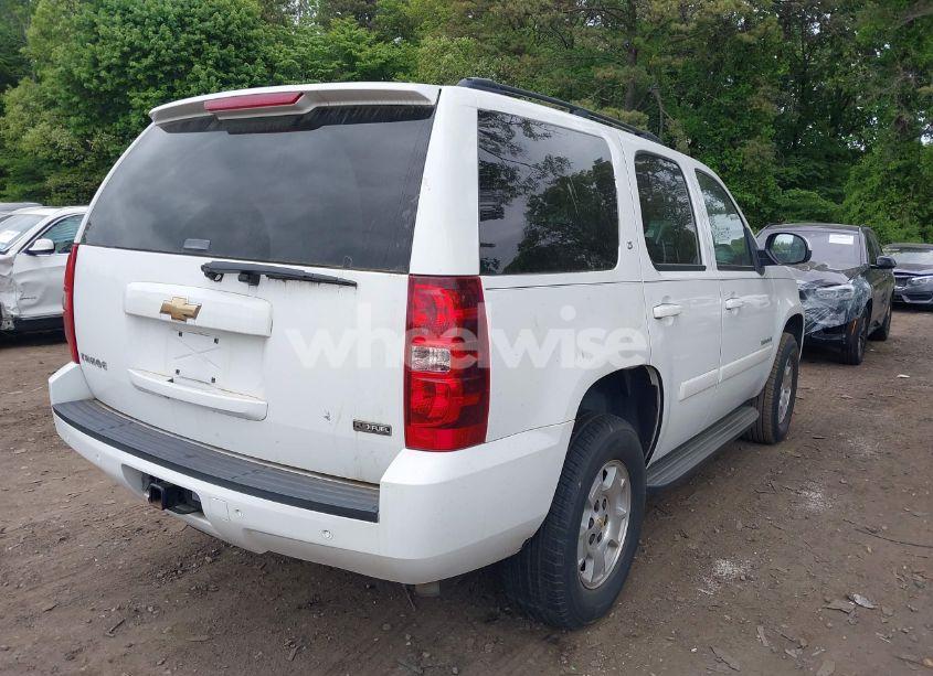 Photo 4 of 2007 Chevrolet Tahoe LT (VIN 1GNFK13027J364583)