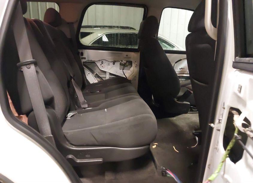 Photo 8 of 2007 Chevrolet Tahoe LS (VIN 1GNFK13027R275551)