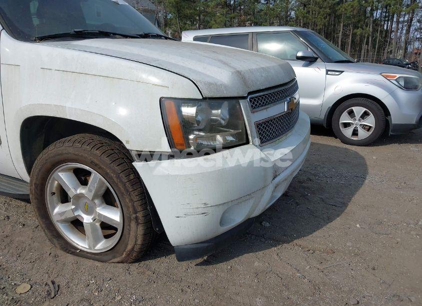 Photo 6 of 2007 Chevrolet Tahoe LTZ (VIN 1GNFK13027R296917)