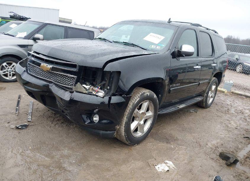 Photo 2 of 2007 Chevrolet Tahoe LTZ (VIN 1GNFK13027R422063)