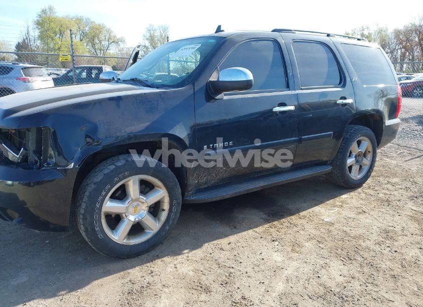 Photo 2 of 2008 Chevrolet Tahoe LTZ (VIN 1GNFK13028J126492)
