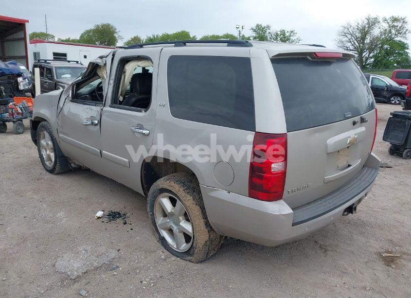 Photo 3 of 2008 Chevrolet Tahoe LTZ (VIN 1GNFK13028J228178)