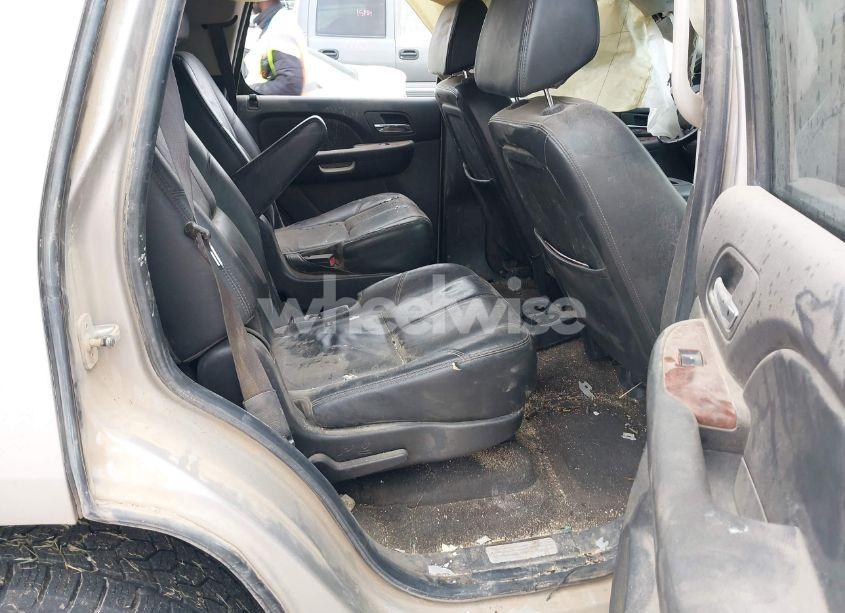 Photo 8 of 2008 Chevrolet Tahoe LTZ (VIN 1GNFK13028J228178)