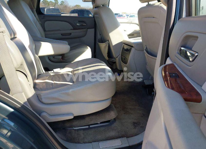 Photo 8 of 2008 Chevrolet Tahoe LTZ (VIN 1GNFK13028R189075)