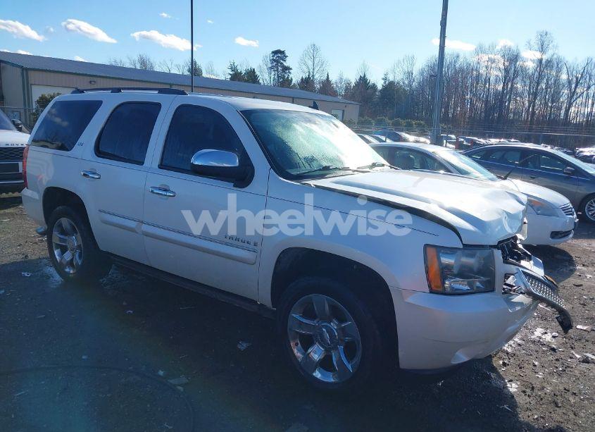2008 Chevrolet Tahoe LTZ (VIN 1GNFK13028R200673) main photo