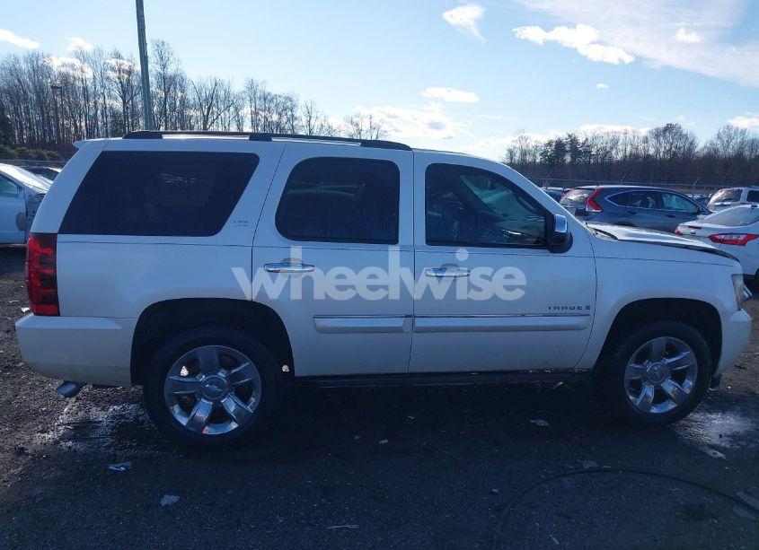 Photo 13 of 2008 Chevrolet Tahoe LTZ (VIN 1GNFK13028R200673)