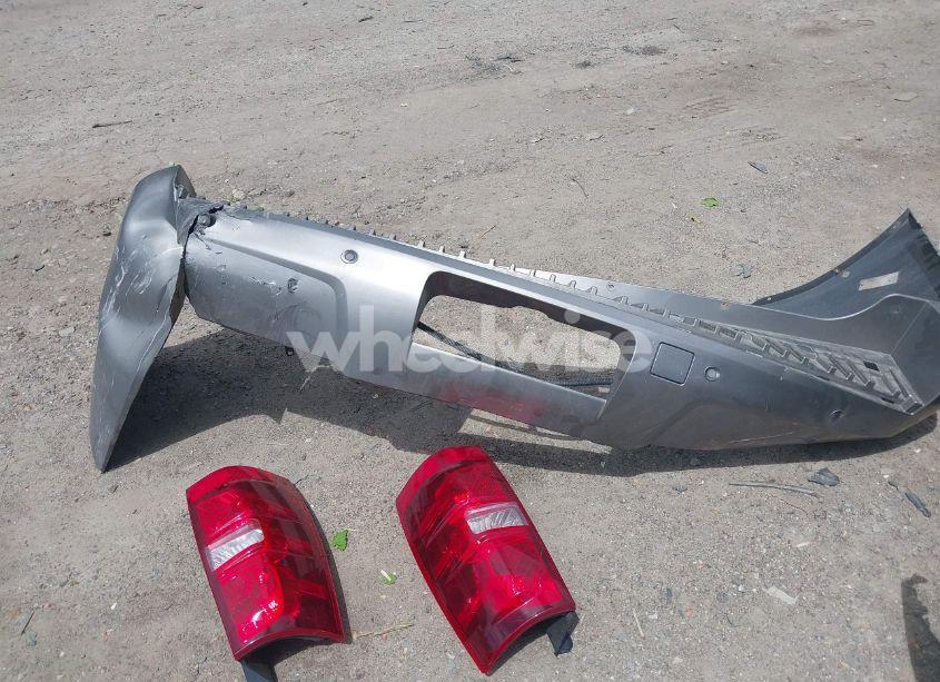 Photo 12 of 2008 Chevrolet Tahoe K1500 (VIN 1GNFK13028R263935)