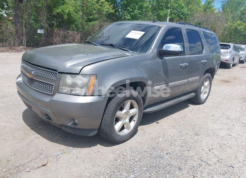 Photo 2 of 2008 Chevrolet Tahoe K1500 (VIN 1GNFK13028R263935)