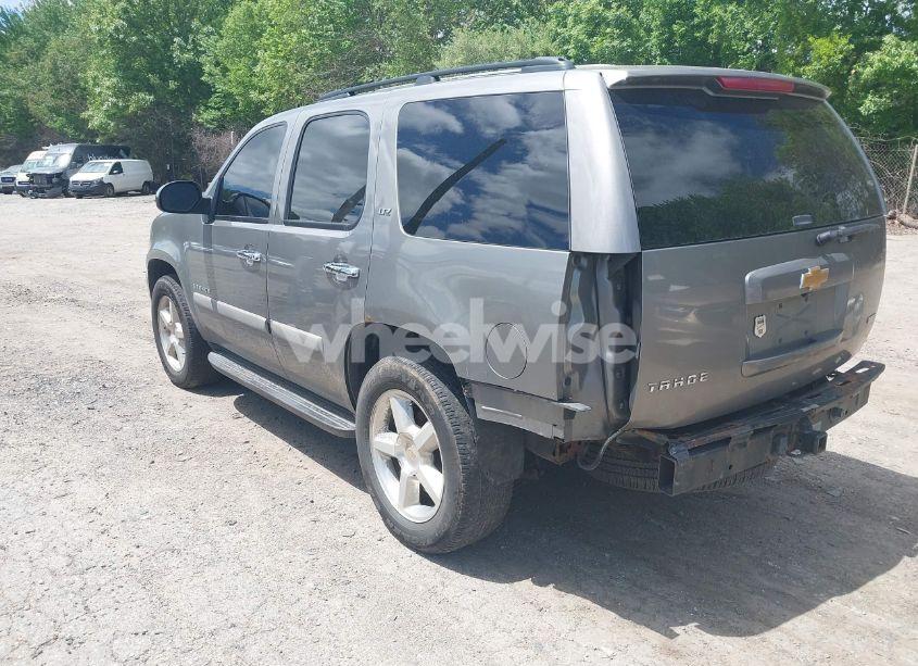 Photo 3 of 2008 Chevrolet Tahoe K1500 (VIN 1GNFK13028R263935)