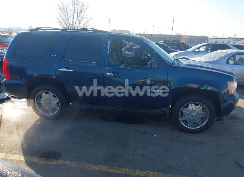 Photo 13 of 2007 Chevrolet Tahoe LS/LT/LTZ (VIN 1GNFK13037J274813)