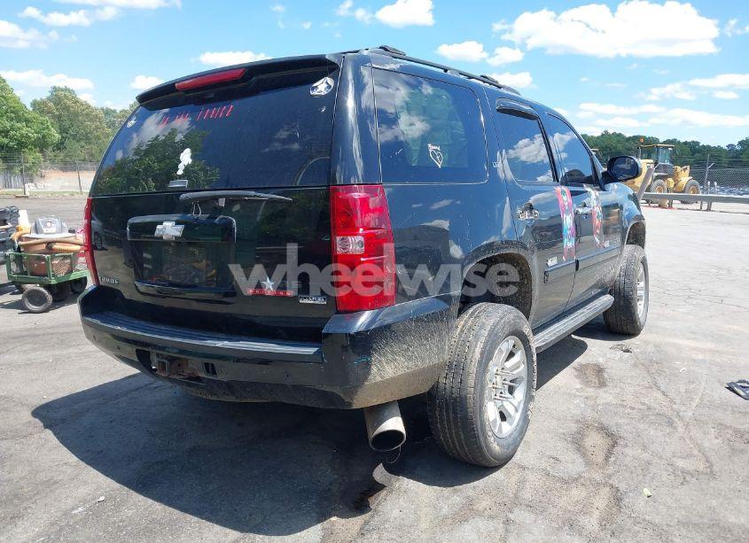 Photo 4 of 2007 Chevrolet Tahoe LTZ (VIN 1GNFK13037J354144)