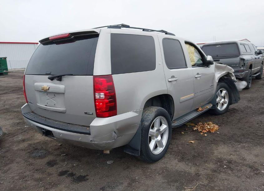 Photo 4 of 2007 Chevrolet Tahoe LT (VIN 1GNFK13037J390979)
