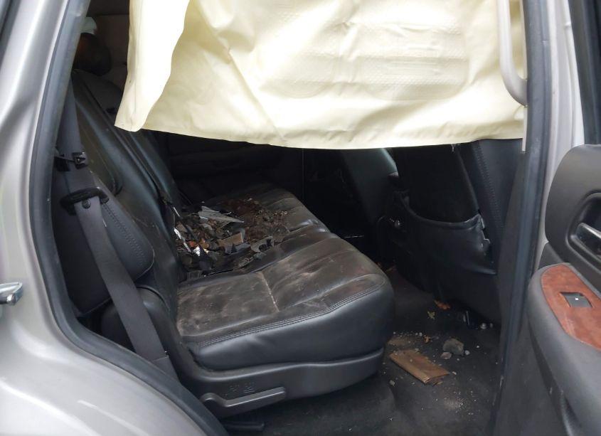 Photo 8 of 2007 Chevrolet Tahoe LT (VIN 1GNFK13037J390979)