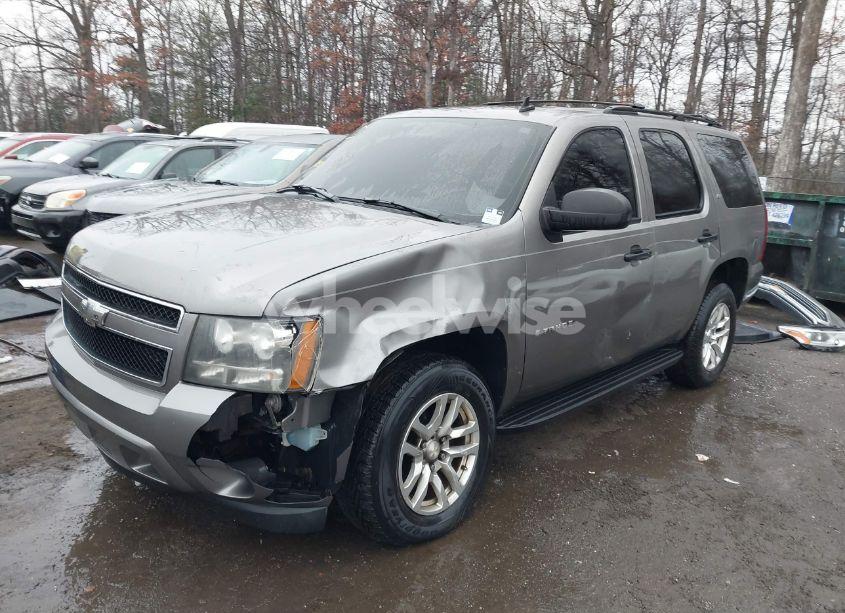 Photo 2 of 2007 Chevrolet Tahoe LS (VIN 1GNFK13037R159128)