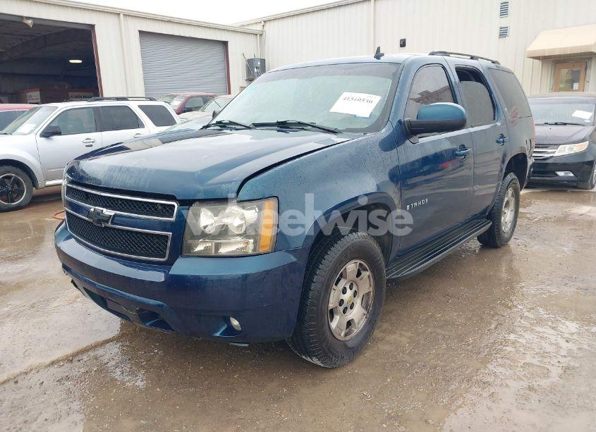 Photo 2 of 2007 Chevrolet Tahoe LT (VIN 1GNFK13037R180481)