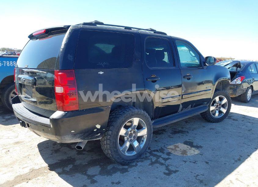 Photo 4 of 2007 Chevrolet Tahoe LTZ (VIN 1GNFK13037R209073)