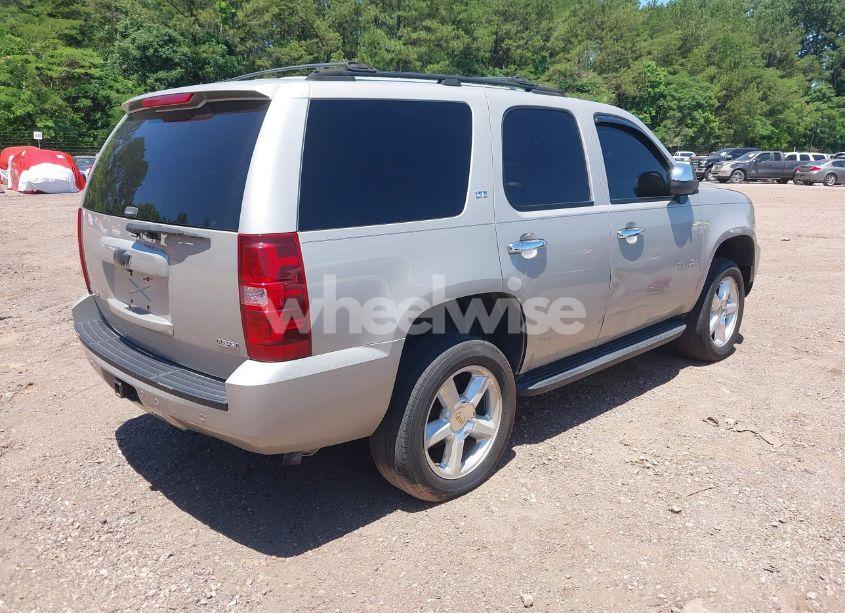 Photo 4 of 2007 Chevrolet Tahoe LTZ (VIN 1GNFK13037R265384)