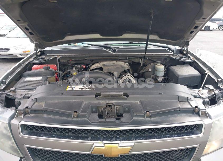 Photo 10 of 2007 Chevrolet Tahoe LT (VIN 1GNFK13037R289927)