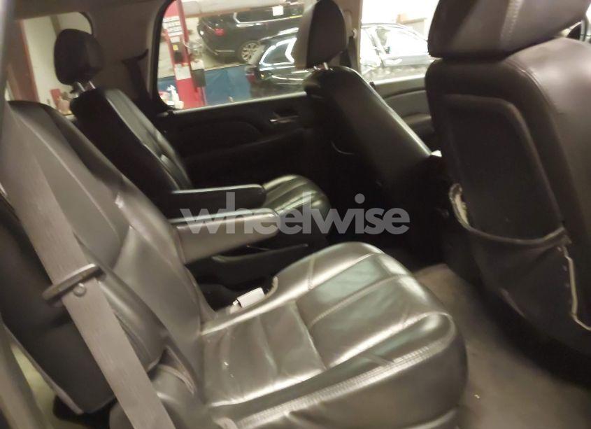 Photo 8 of 2007 Chevrolet Tahoe LTZ (VIN 1GNFK13037R313529)