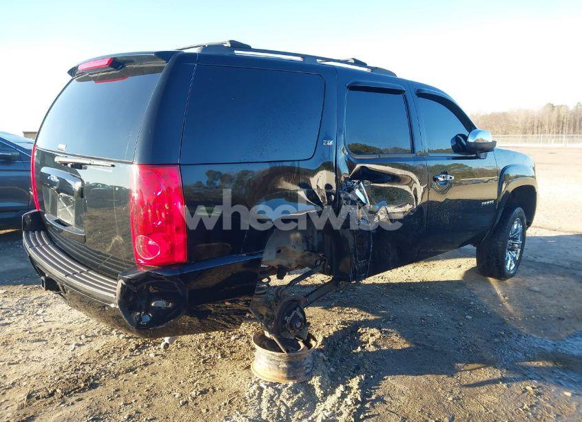 Photo 4 of 2007 Chevrolet Tahoe LT (VIN 1GNFK13037R425991)