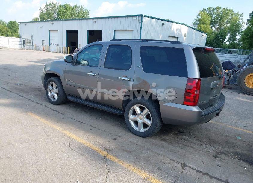 Photo 3 of 2008 Chevrolet Tahoe LT (VIN 1GNFK13038J229923)