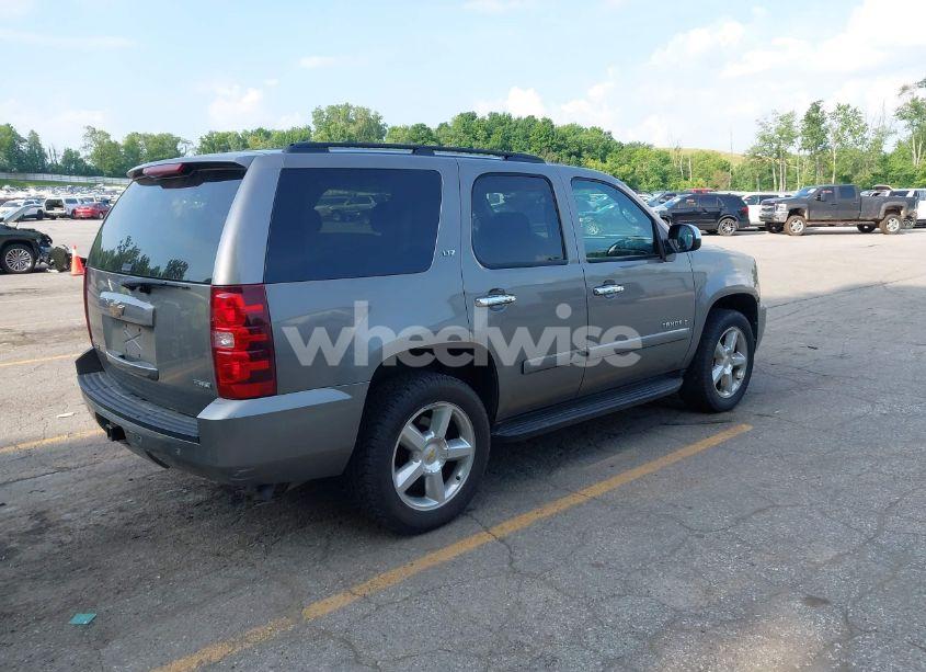 Photo 4 of 2008 Chevrolet Tahoe LT (VIN 1GNFK13038J229923)