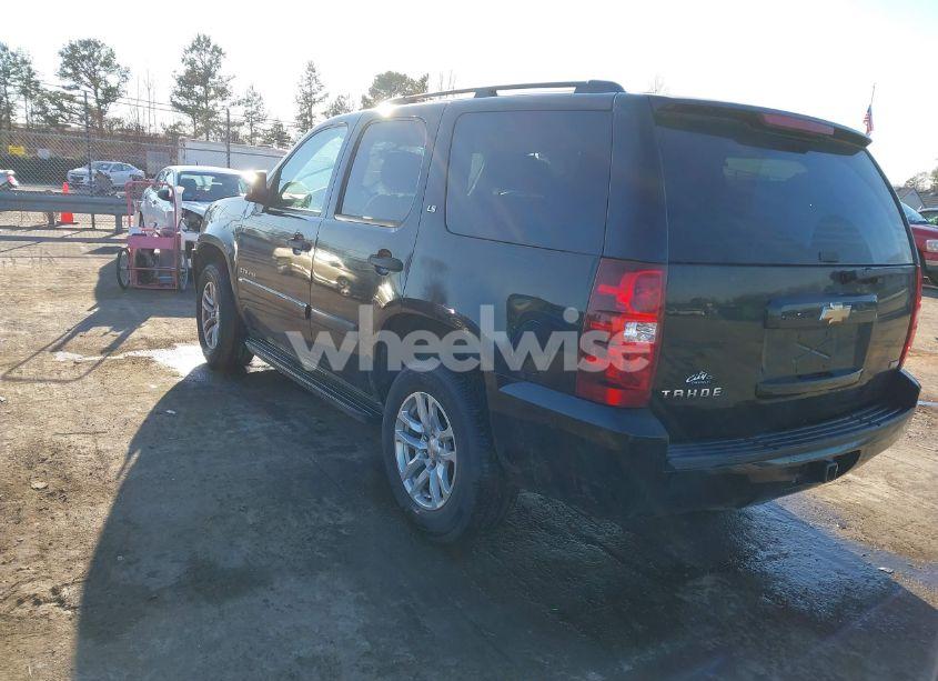 Photo 3 of 2008 Chevrolet Tahoe LS (VIN 1GNFK13038R129550)