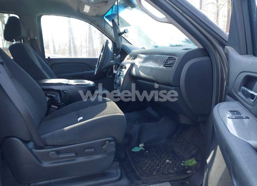 Photo 5 of 2008 Chevrolet Tahoe COMMERCIAL FLEET (VIN 1GNFK13038R257691)