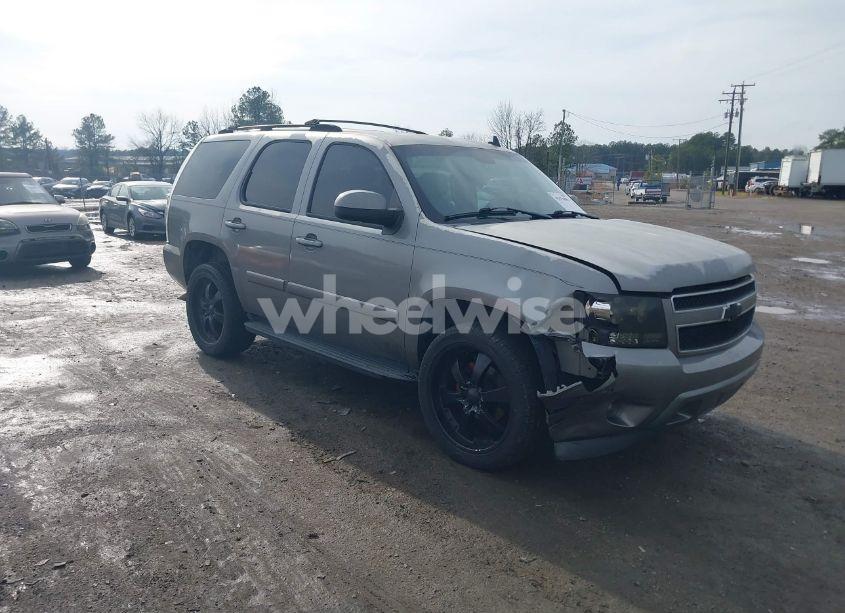2007 Chevrolet Tahoe LTZ (VIN 1GNFK13047J154650) main photo