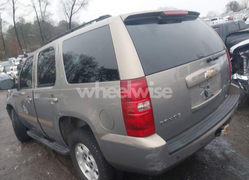 Photo 3 of 2007 Chevrolet Tahoe LT (VIN 1GNFK13047J194064)