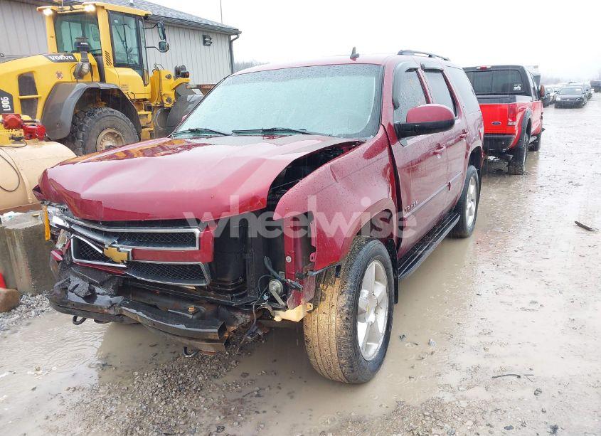 Photo 2 of 2007 Chevrolet Tahoe LT (VIN 1GNFK13047J248656)
