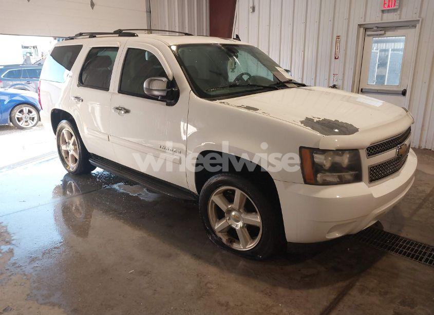Photo 6 of 2007 Chevrolet Tahoe LTZ (VIN 1GNFK13047J352127)