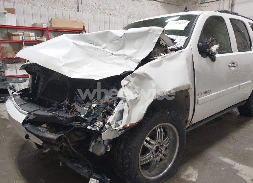 Photo 6 of 2007 Chevrolet Tahoe LTZ (VIN 1GNFK13047J356436)