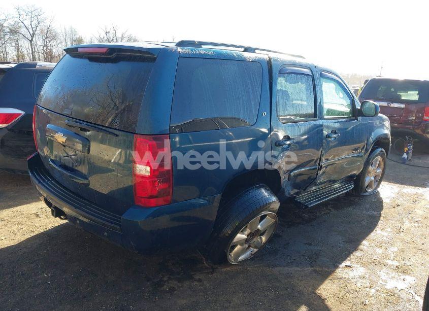Photo 4 of 2007 Chevrolet Tahoe LT (VIN 1GNFK13047R146971)