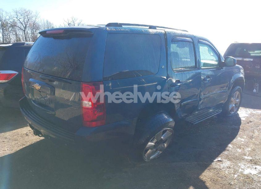 Photo 6 of 2007 Chevrolet Tahoe LT (VIN 1GNFK13047R146971)