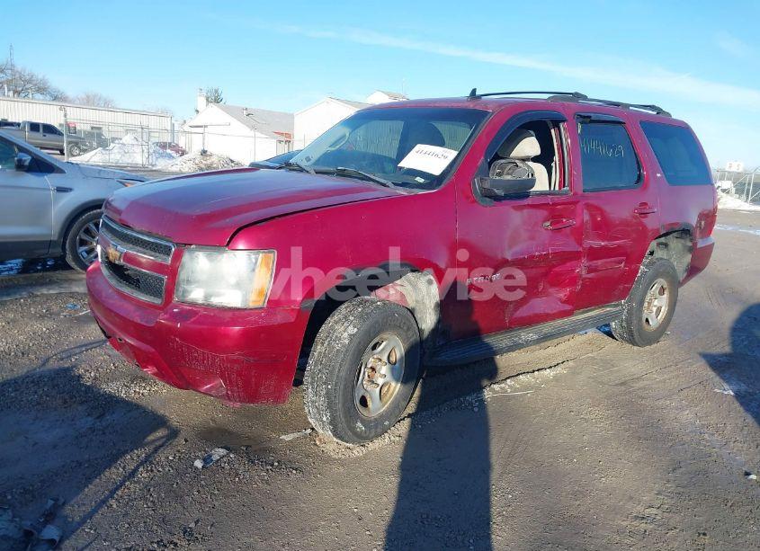 Photo 2 of 2007 Chevrolet Tahoe LT (VIN 1GNFK13047R155329)